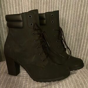 Timberland Tillston Black Nubuck Heeled Boots – Women’s 10 (NIB)
